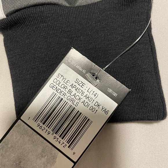 NWT Adidas Loose Fit Zip Hoodie Girls, size L, black/gray Camo pattern - Picture 7 of 8